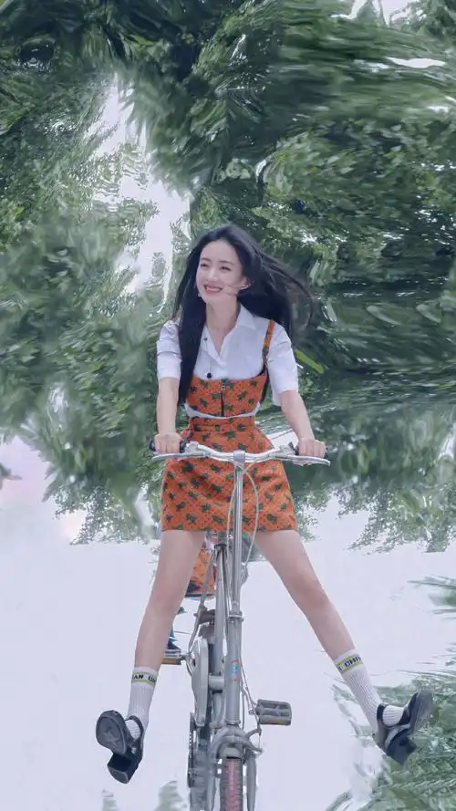 赵丽颖时尚cosmo杂志封面截