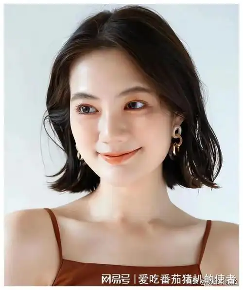 "短圆脸"才是高级又抗老,看辛芷蕾就知道|妆容|脸型|发型|刘海|眼妆