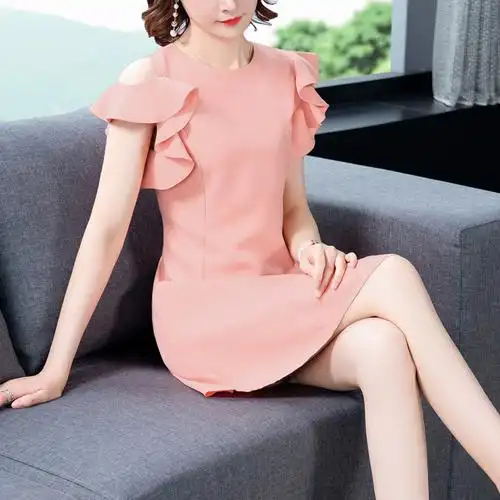 夏季粉色名媛小香风木耳边露肩荷叶边修身收腰a字显瘦雪纺连衣裙