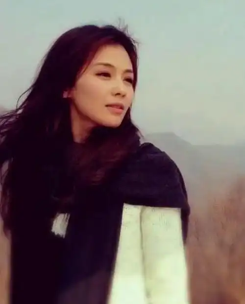 回顾贤惠的刘涛从小家贫又种菜养猪逆袭成名后扶持破产丈夫