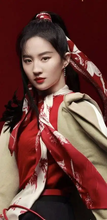 酷飒风格正流行刘亦菲的国风时尚看着就有一种青春活力感