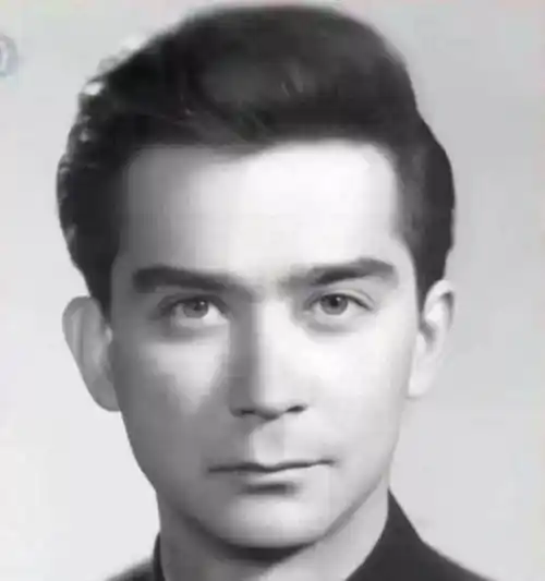 原创3张名人青年照原来课本上都是骗人的谁年轻时不是容貌倾城呢