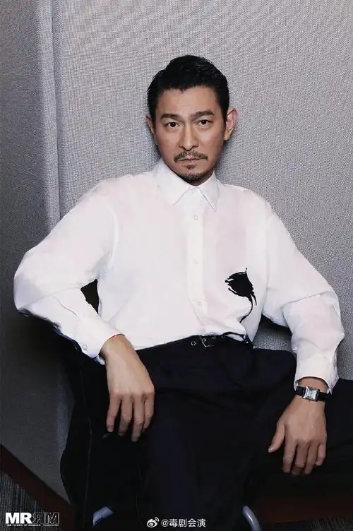 刘德华白西装好帅
