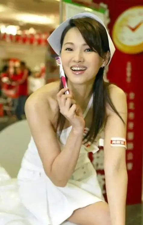 "风韵犹存"的伊能静:结婚后丧失事业心,用前途赌秦昊不会出轨