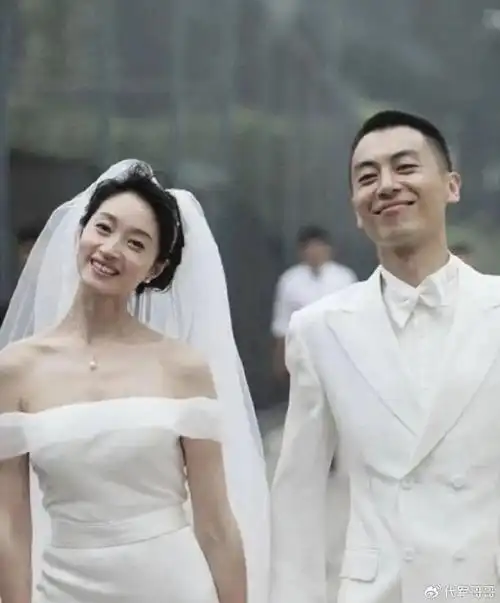 盘点娱乐圈40对明星夫妻婚纱照,哪对最惊艳?