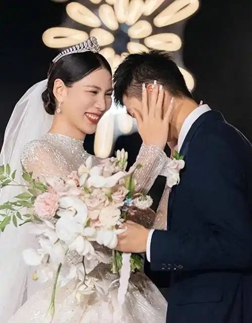 赵帅用dr钻戒向郑姝音浪漫告白_爱情_一生_系列