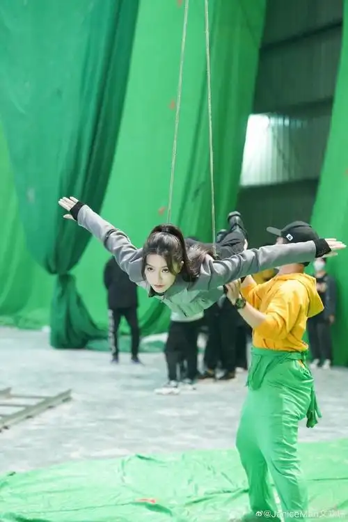 文咏珊藏海花剧照##文咏珊藏海花张海杏造型