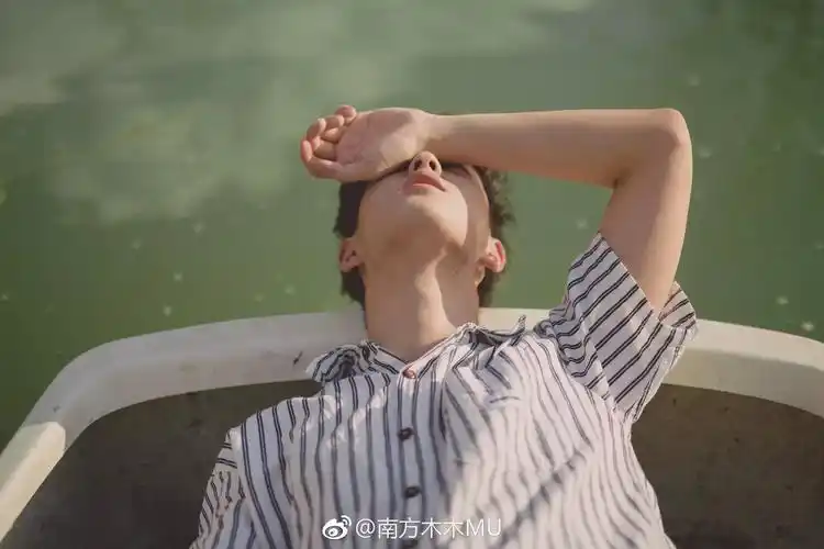 2019-04-14              喜欢吴宇恒的可以了解一下这个粉丝群