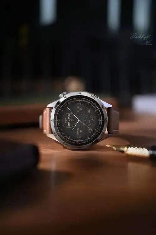 云杉绿,原本一直就对绿色有特别的偏爱,而这款智能手表还搭载了创新