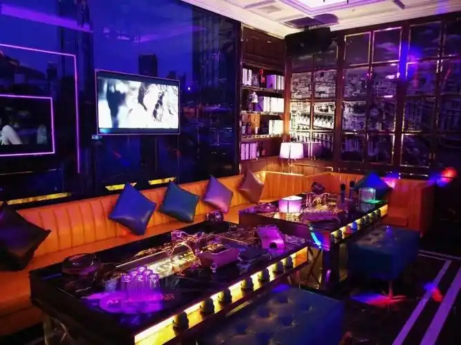 订包厢,只宣传,但不打扰!合适——您找我!来与不来——友谊在!