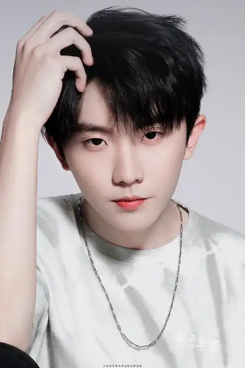 马嘉祺中国移动动感地带芒果卡代言人##内娱外星系帅哥