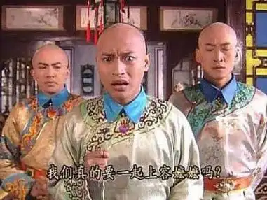 9张让人尴尬又害羞穿帮镜头,临时工导演毁童年啊!