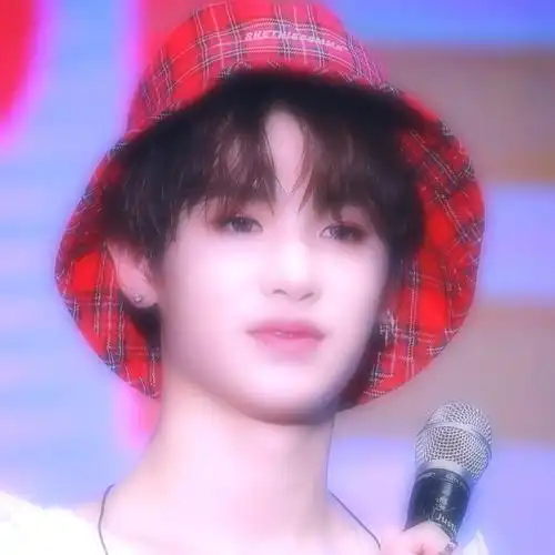 6月13日 19:46   关注  by沈悸甜 爱豆 头像 男头 黄明昊 justin