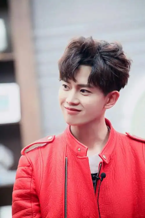 回顾任嘉伦即使一辈子不红也不抛弃陪伴了我11年的妻子聂欢