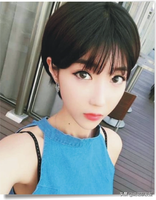 越简单越高级,10款流行的潮短发发型,精致又时尚