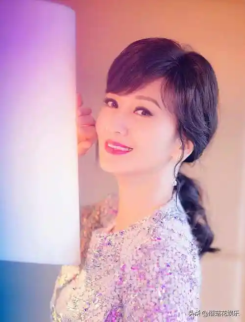 谁说杨丽坤之后,再无美人?80年代这9位女星的颜值,同样很惊艳