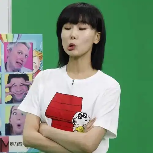 星聚会│黄龄超爆笑鬼脸9连拍曝光 简直就是一个行走的表情包