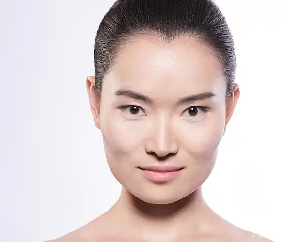 美_亚洲人_脸_中国人_女人_白色背景_特写_高清图片_全景视觉