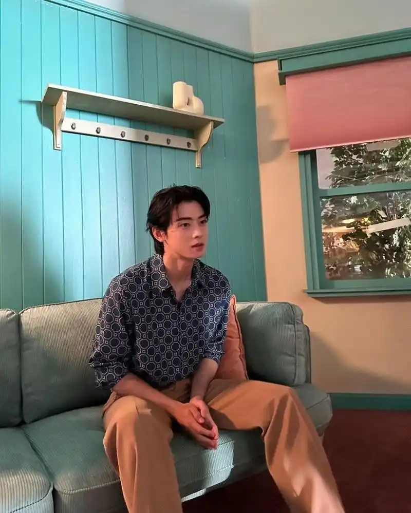 明星动态# #明星穿搭# #车银优