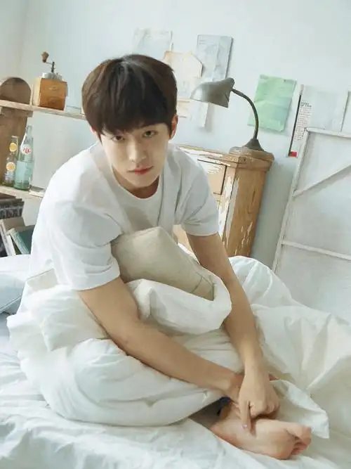 南柱赫cr她偷走了月亮