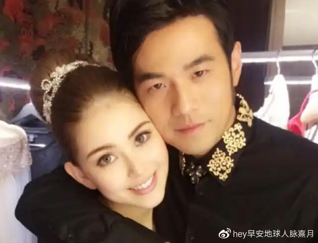 昆凌发文硬刚网友文案实则内涵侯佩岑网友原配活得像小三