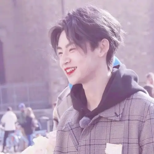 小鬼王琳凯头像/by奶糖泡芙