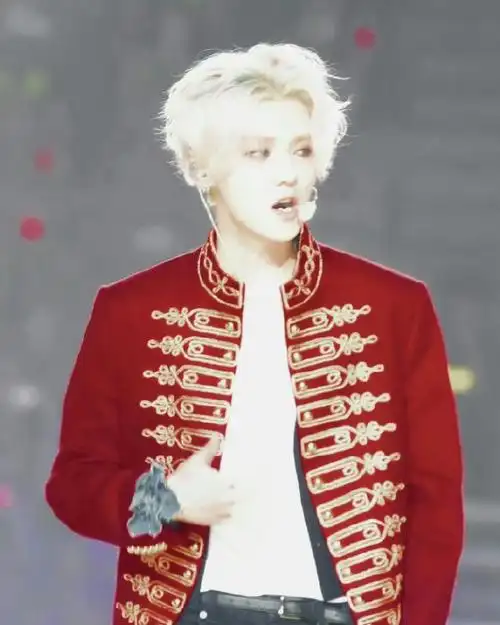 鹿晗超话lh#鹿晗三巡演唱会#【20230626—鹿晗ins更新一则】"9496