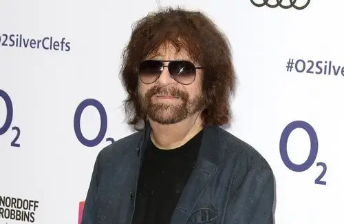 jeff lynne has thousands of unheard elo songs on tape
