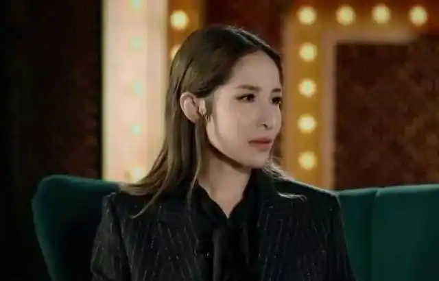 萧亚轩自曝与男友拍mv受伤头部重创打6颗钢钉现场被担架抬走