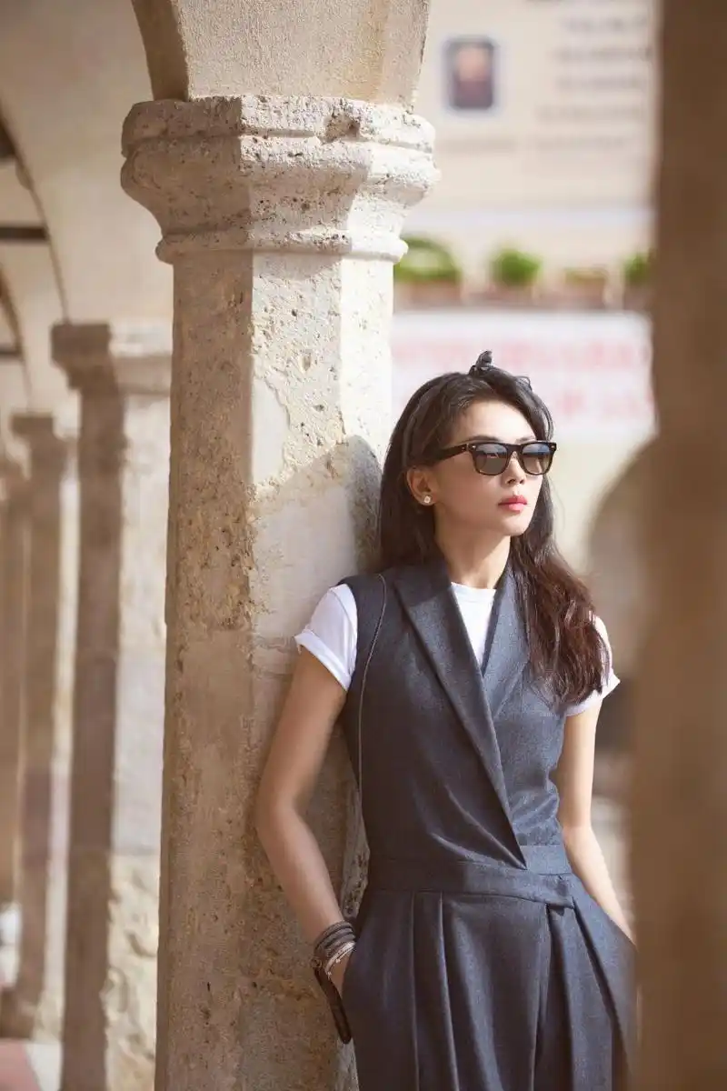 一次简单随心的citywalk[偷笑r]#刘涛[话题]# #街拍[话题]