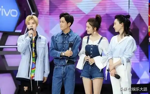 任嘉伦鹿晗身高对比照任嘉伦鹿晗身高