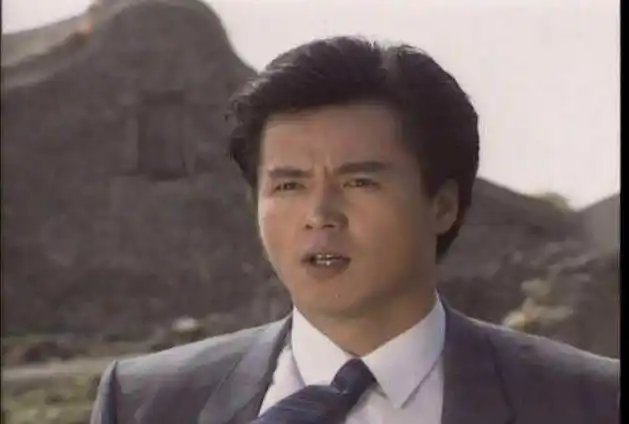 林瑞阳是第一代的琼瑶小生,年轻的时候,颜值很好,在不少的电视剧中都