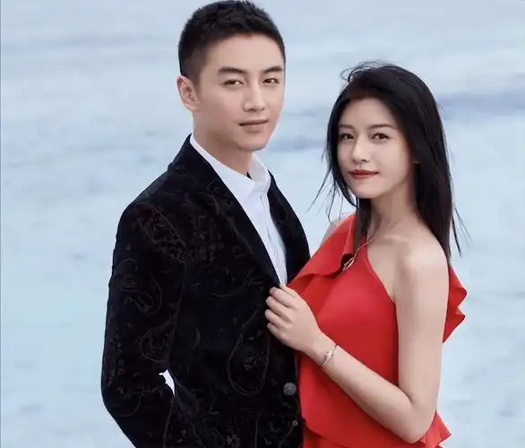 赵丽颖结婚陈晓大哭 赵丽颖陈晓同台领奖-大连问答网