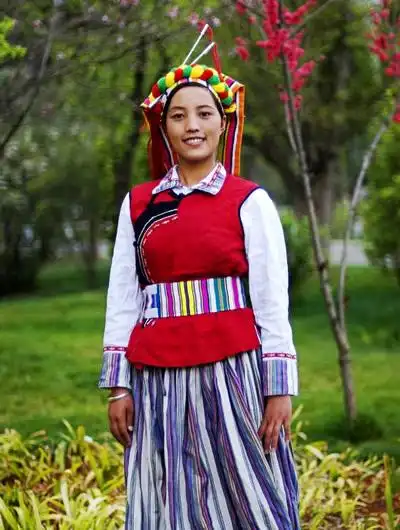 怒族美女图片 怒族民族服饰图片 _ 图片网