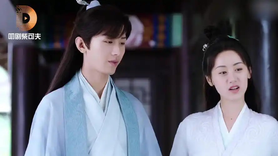 袁冰妍成毅上演秀恩爱狂魔,玲珑在线嫌太烦!