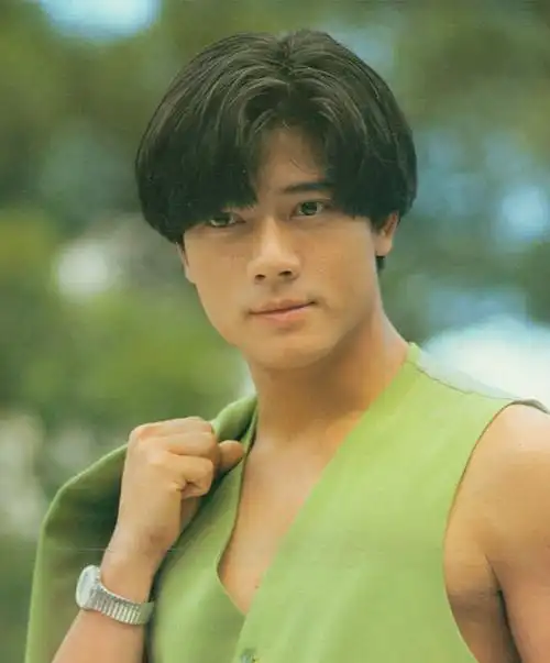 郭富城和张学友,意气风发,发型当时流行刺猬头四大天王合影,刘德华,张