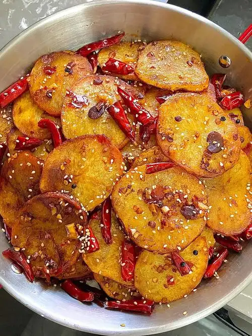 好吃到舔盘的干锅土豆片
