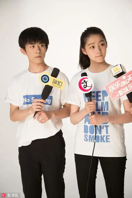 帅炸易烊千玺关晓彤王嘉携手拍摄控烟公益大片