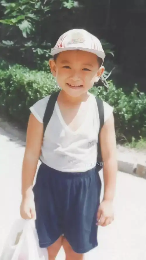 黄子韬徐熙媛(左一)徐熙媛(左二)徐熙娣黄景瑜蒋雯丽吴亦凡成龙许嵩陈