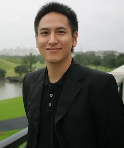 汤臣集团公子汤珈铖,父亲去世留上海133套房,如今一套市值2亿