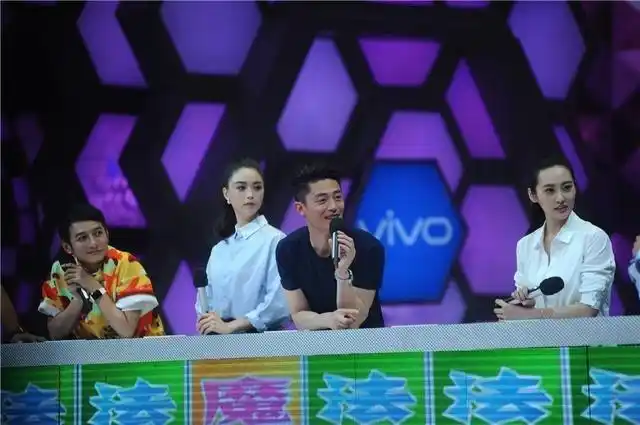 新闻八卦 热点新闻快乐大本营有"谁是卧底"的期数 20120929期 嘉宾