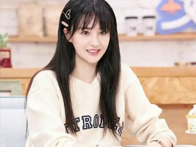 郑爽驰援河北!捐款5万元引争议,邓伦捐物资,曝李易峰捐款150万