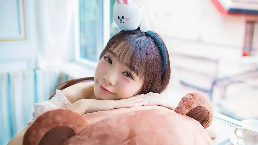 萌系少女下午时光小清新电脑桌面壁纸