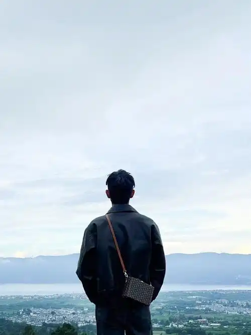 连背影都那么帅李现