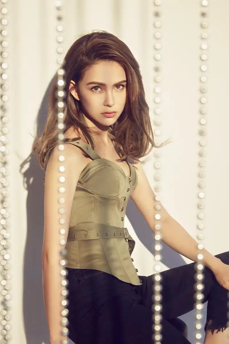 昆凌告白气球性感写真图片99