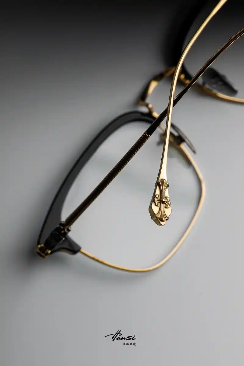 这谁扛得住啊～被这款半框眼镜帅到了.盲选不出错的半框眼镜 - 抖音