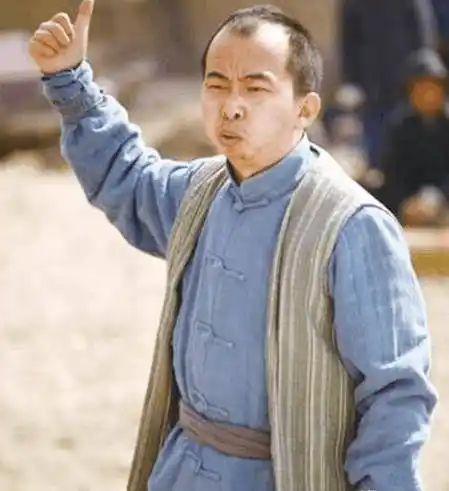 巨兴茂和他现在的妻子岳丽娜相识在影视剧《打狗棍》,同为演员的