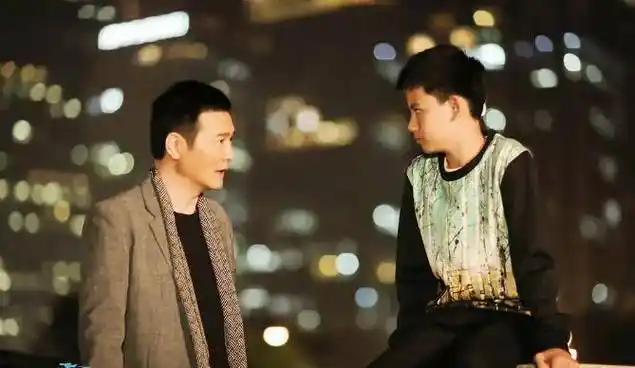 同样是《小别离》的小演员,张子枫片约不断,胡先煦却无戏可拍_差距_彭