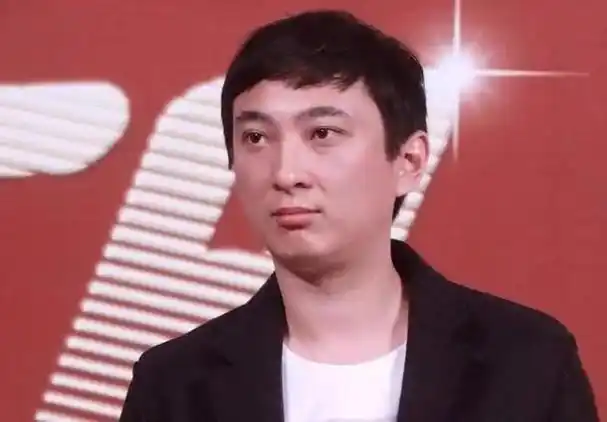 王思聪只要和我交往我愿意拿出25的万达股份戚薇直接笑了