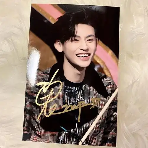 【经典收藏】王琳凯签名照 小鬼签名照保真非印刷 小鬼7【图片 价格